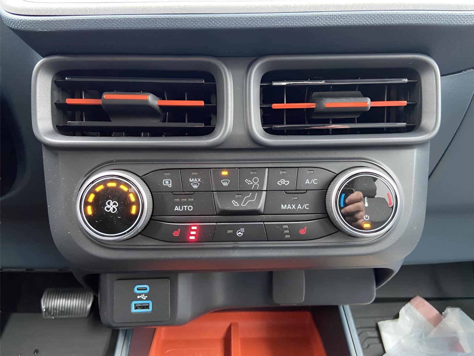 Used 2024 Ford Maverick XLT w/ XLT Luxury Package image 29