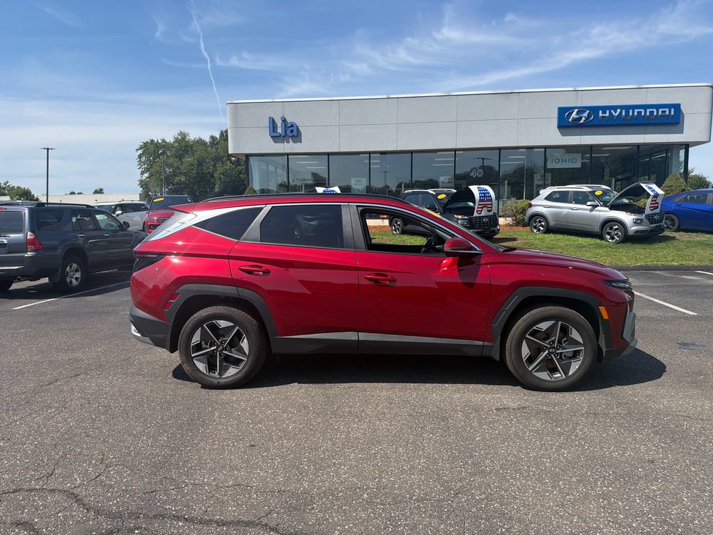 Used 2025 Hyundai Tucson SEL AWD/4WD image 2