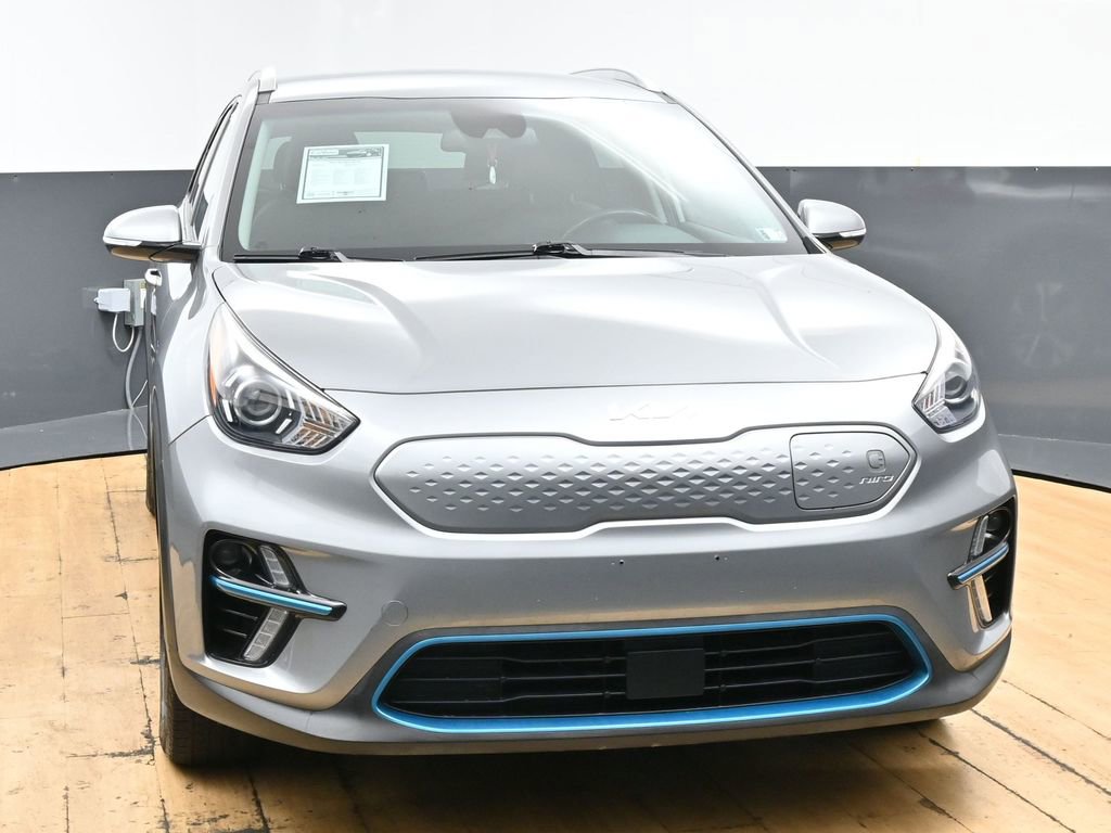 Used 2022 Kia Niro EX w/ Cold Weather Package FWD image 4