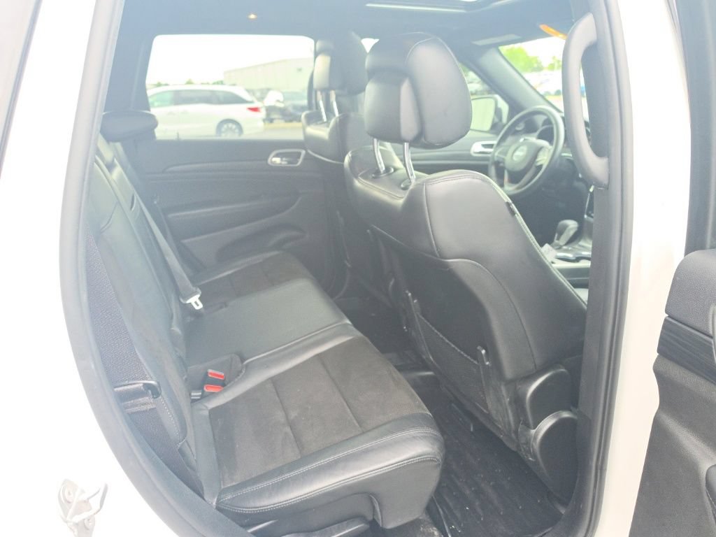 Used 2019 Jeep Grand Cherokee Altitude AWD/4WD image 30