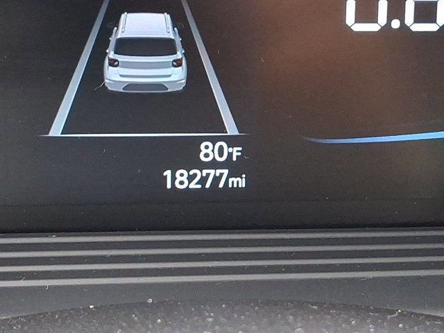 Certified 2023 Hyundai Venue Limited w/ Cargo Package image 20