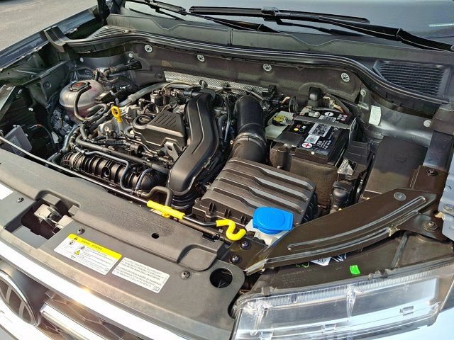 Certified 2022 Volkswagen Taos SEL AWD/4WD image 33