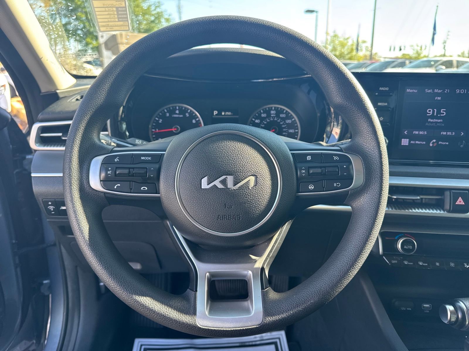 Used 2023 Kia K5 LXS image 13