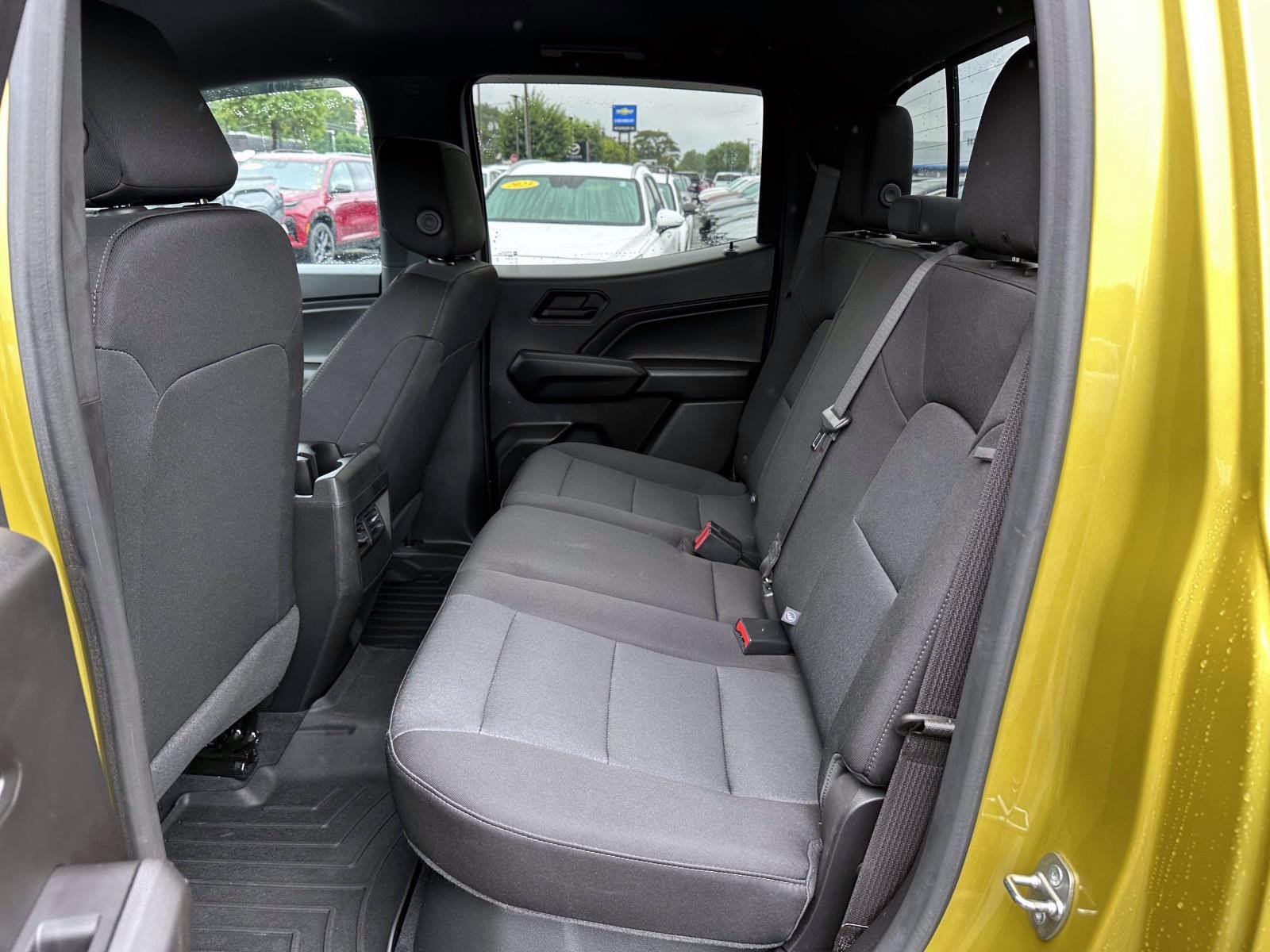Used 2023 Chevrolet Colorado Trail Boss w/ Technology Package AWD/4WD image 11