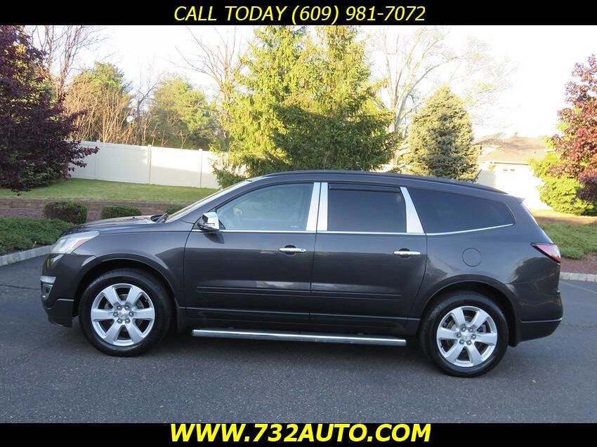Used 2016 Chevrolet Traverse LT w/ Style and Technology Package AWD/4WD image 2