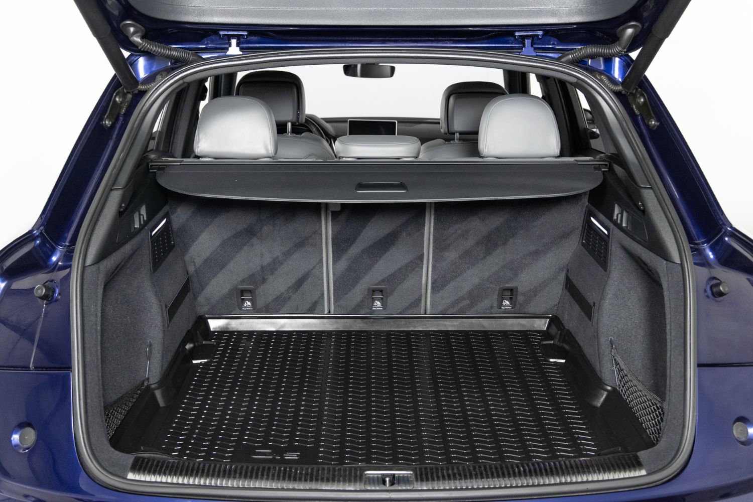 Used 2018 Audi SQ5 Premium Plus w/ Navigation Package image 18