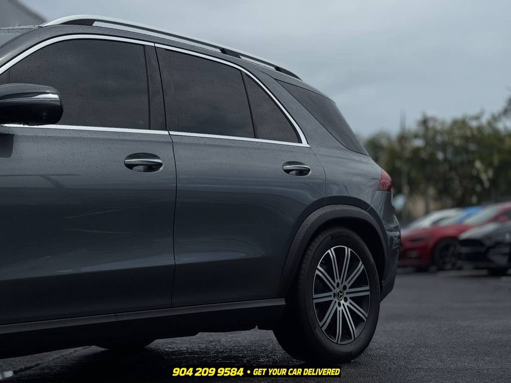 Used 2024 Mercedes-Benz GLE 350 4MATIC image 3