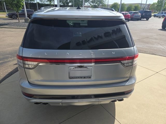 Certified 2023 Lincoln Aviator Reserve w/ Jet Package AWD/4WD image 18