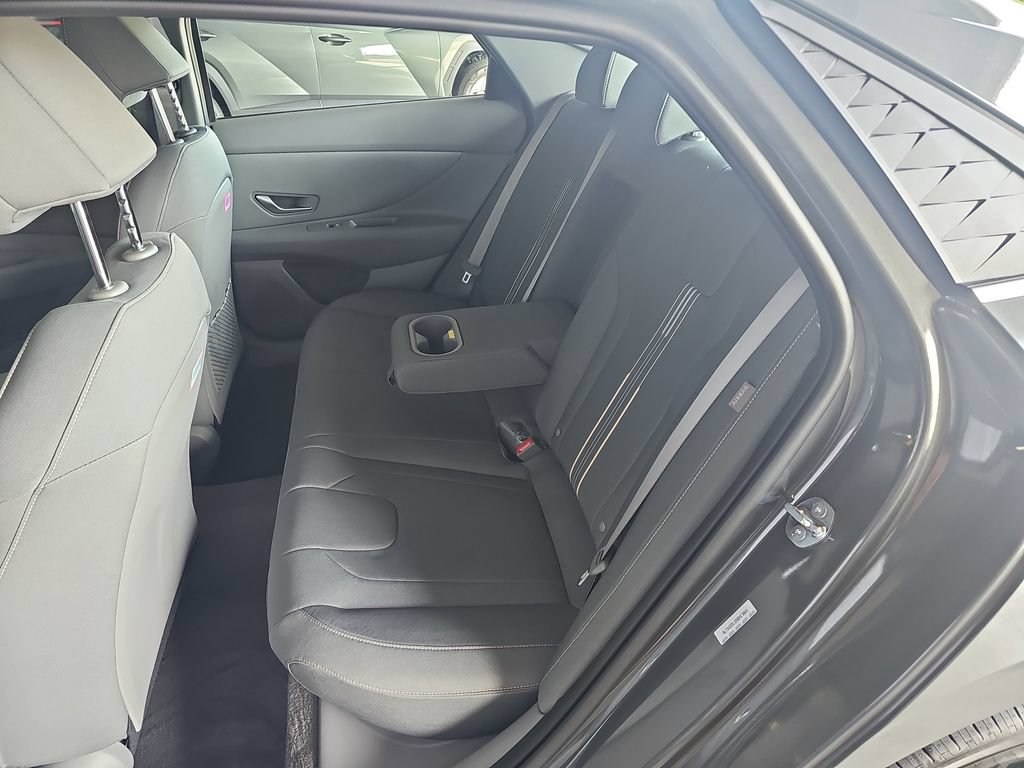 New 2026 Hyundai Elantra SEL Sport Premium FWD image 15