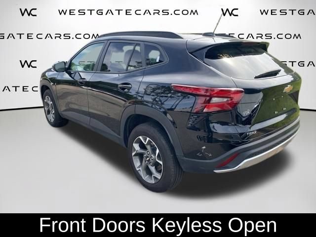 Used 2025 Chevrolet Trax LT w/ Driver Confidence Package FWD image 10