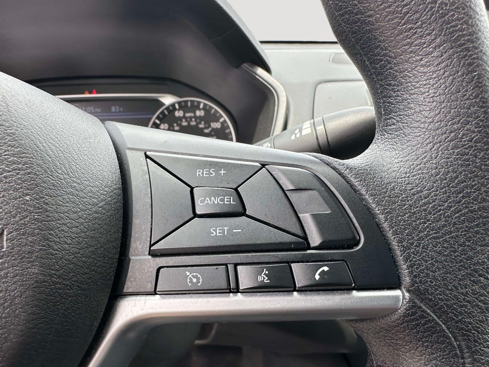 Used 2024 Nissan Altima 2.5 SV FWD image 14