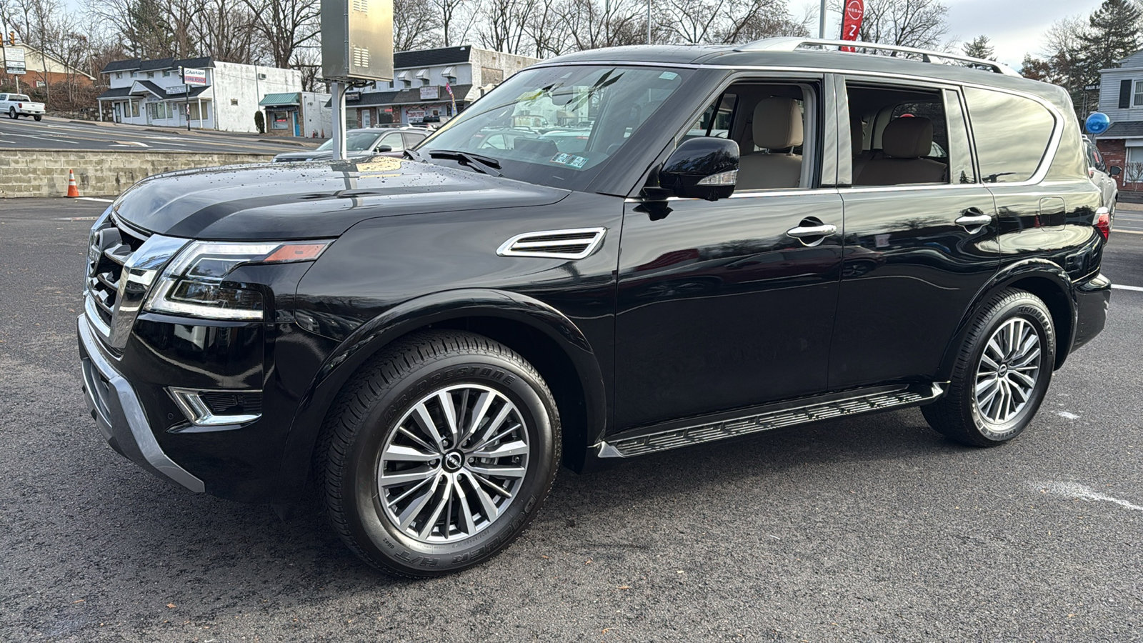 Certified 2024 Nissan Armada SL w/ Cargo Package image 3