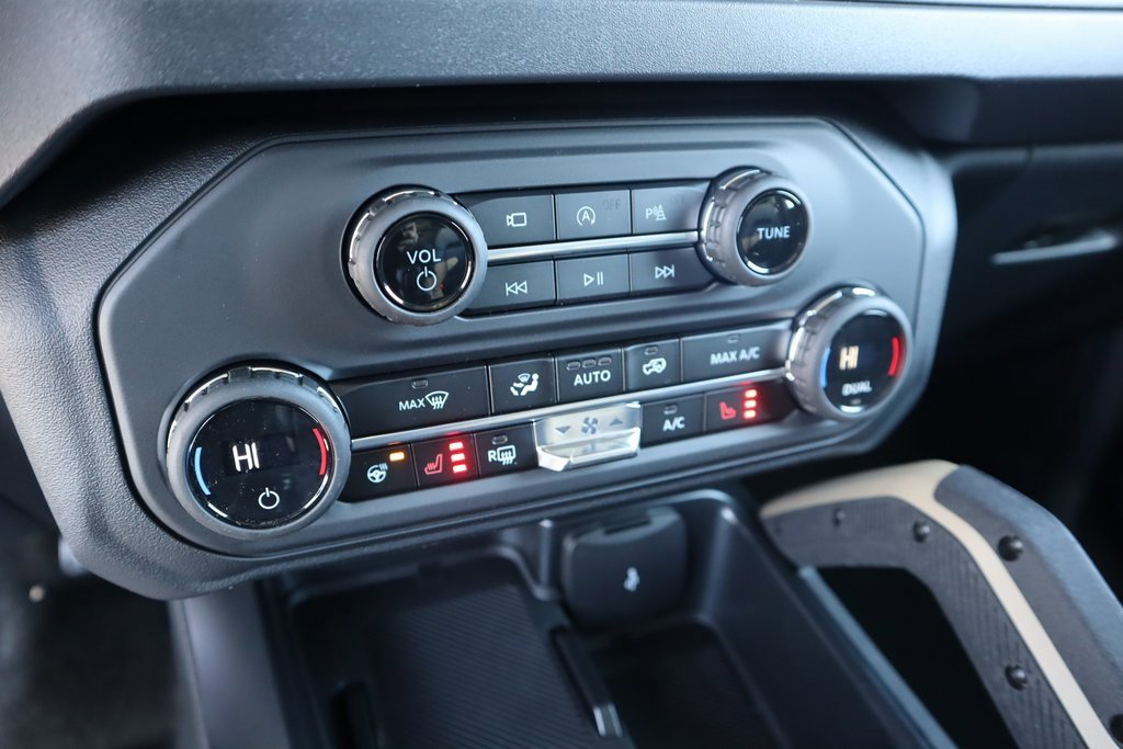 New 2025 Ford Bronco Badlands image 9