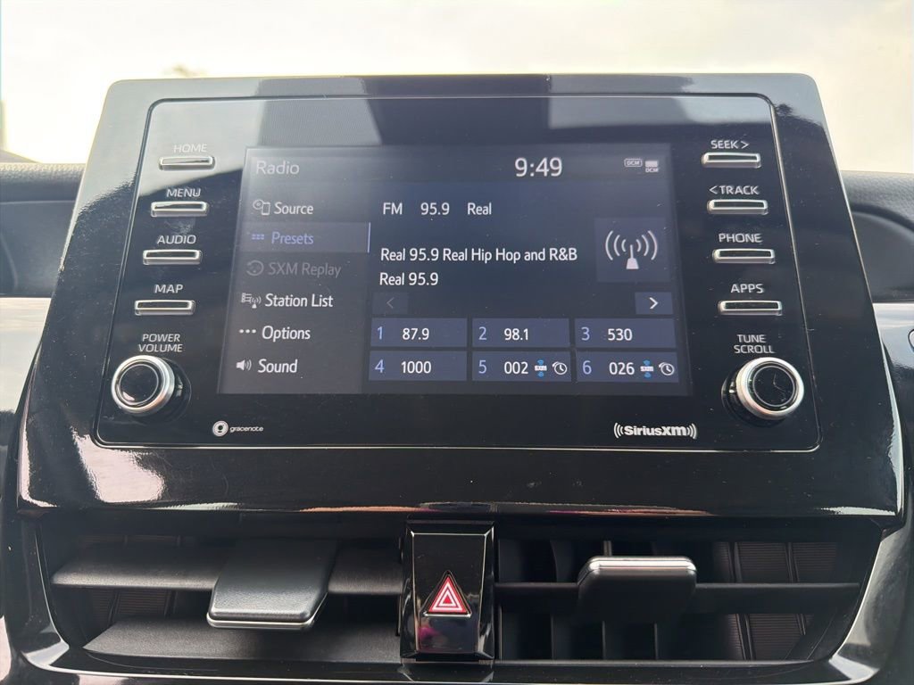 Used 2023 Toyota Camry SE w/ Convenience Package image 13