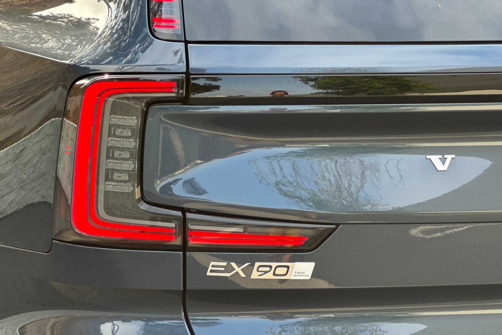 New 2025 Volvo EX90 Ultra AWD/4WD image 22