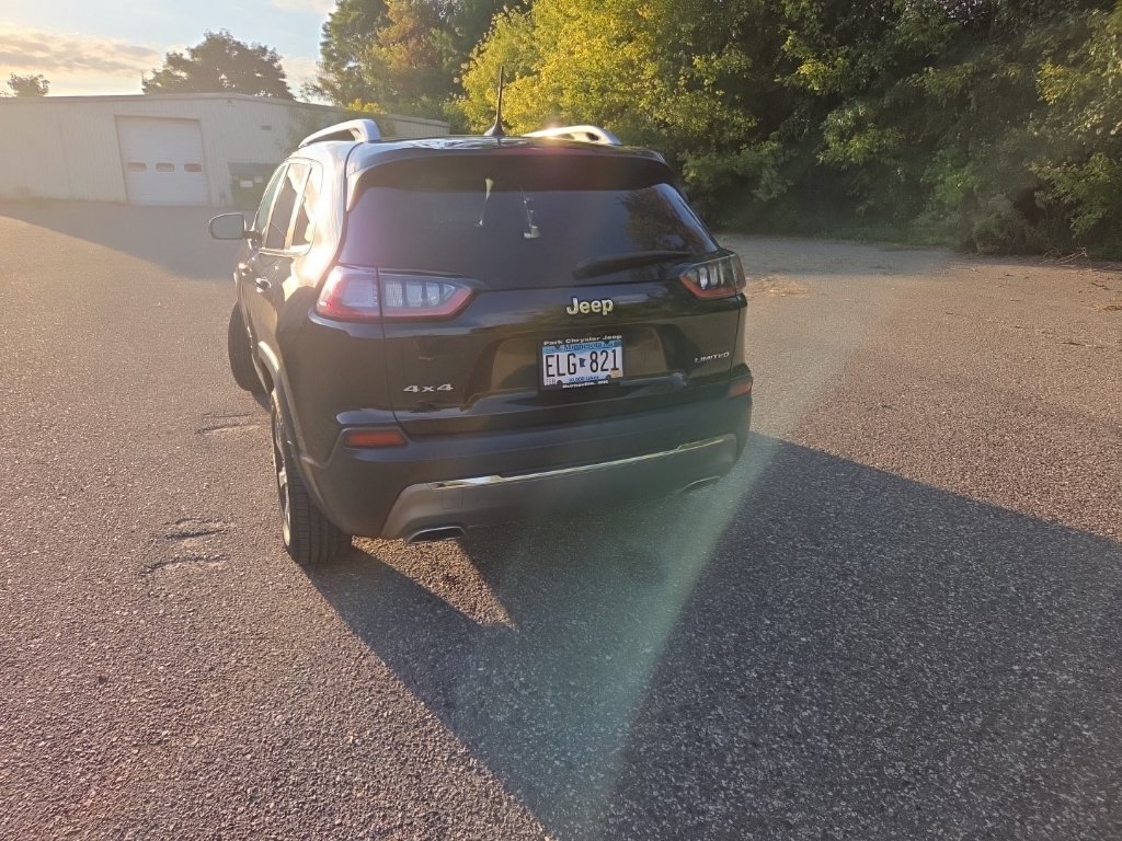 Used 2020 Jeep Cherokee Limited AWD/4WD image 11