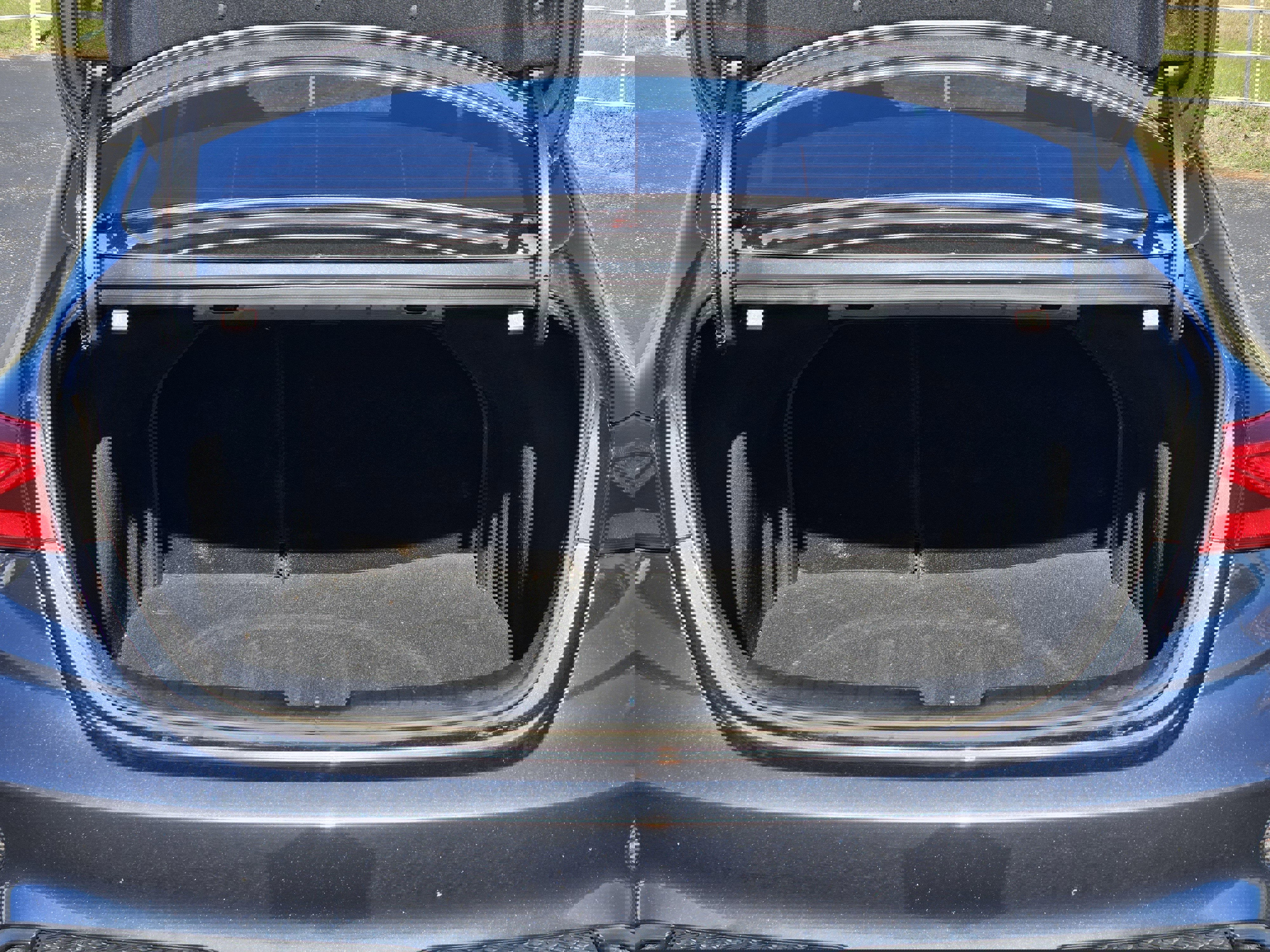 Used 2022 Kia Forte LXS w/ LXS Technology Package image 9