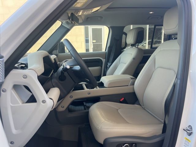 Used 2024 Land Rover Defender 130 S image 8