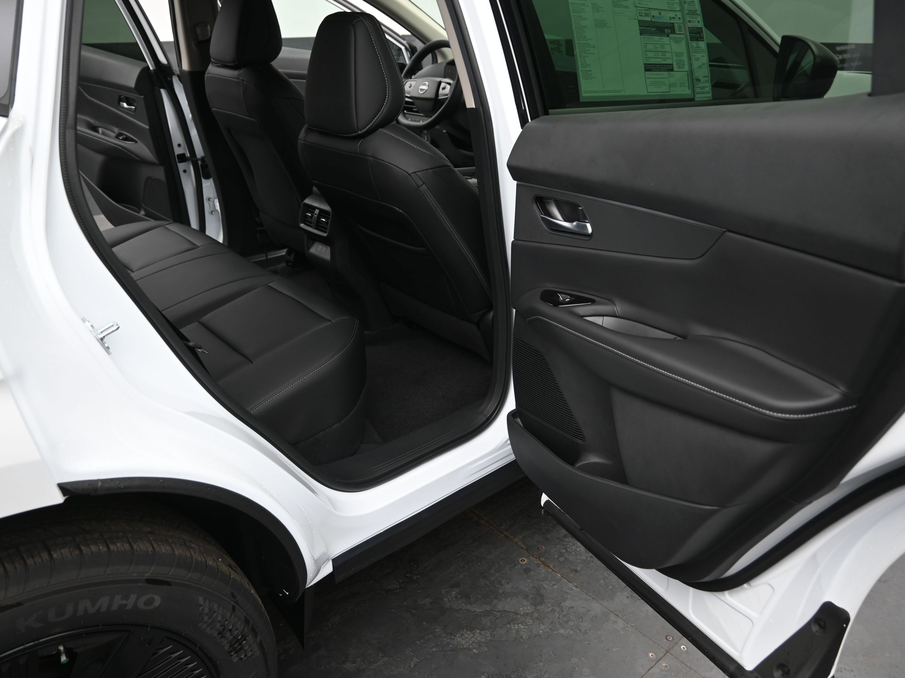 New 2025 Nissan Murano SV image 17