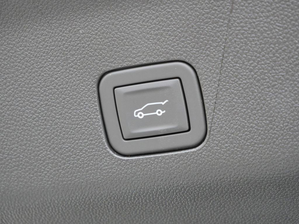 New 2026 GMC Yukon AT4 Ultimate AWD/4WD image 32