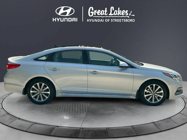 Used 2016 Hyundai Sonata Limited w/ Option Group 05 FWD image 6