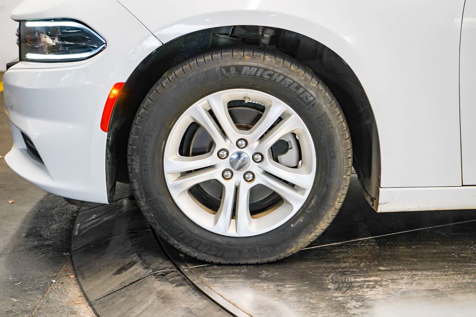 Used 2023 Dodge Charger SXT RWD image 9