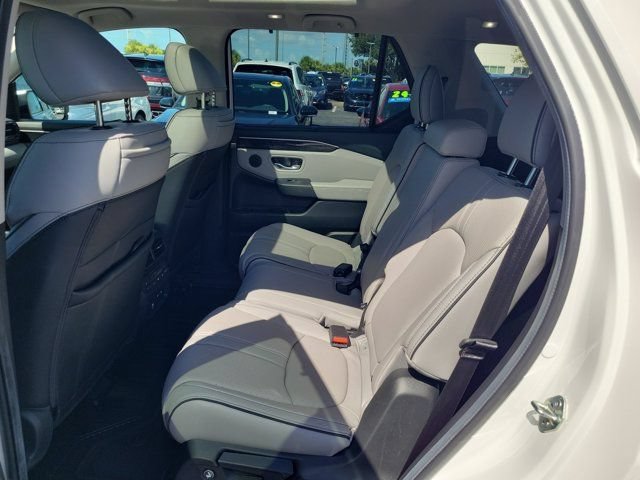 Certified 2024 Honda Pilot Elite image 15