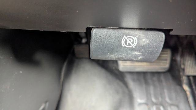 Used 2021 Chevrolet Express 2500 w/ Driver Convenience Package image 32