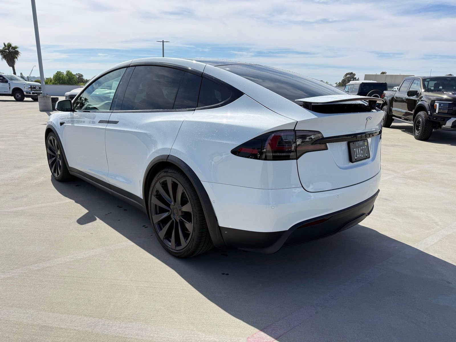 Used 2022 Tesla Model X AWD/4WD image 2