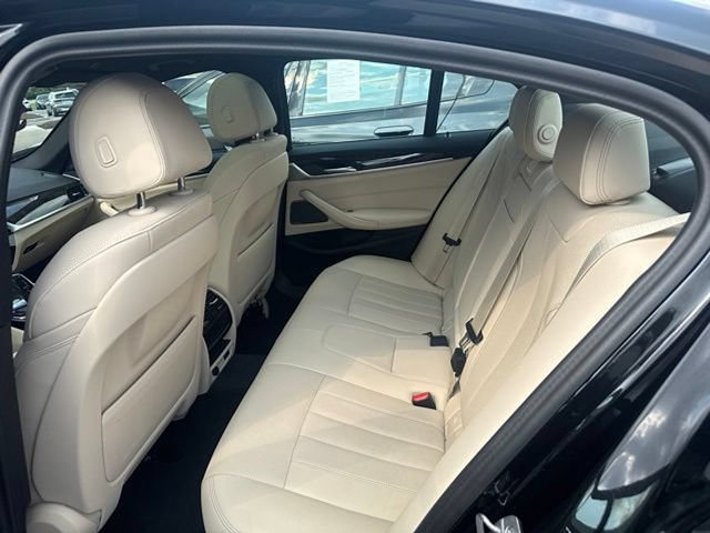 Used 2023 BMW 540i xDrive w/ M Sport Package AWD/4WD image 14
