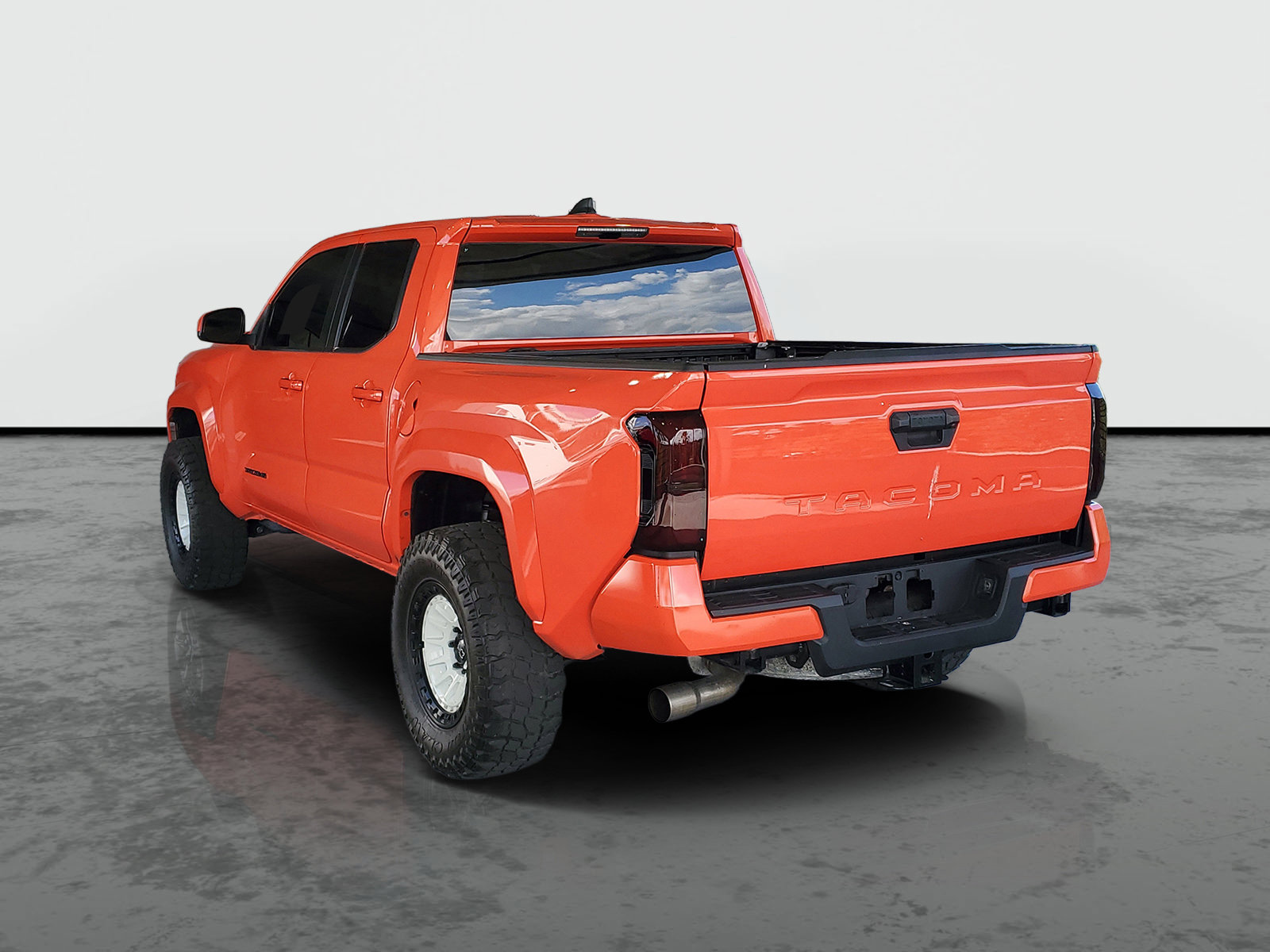 Used 2024 Toyota Tacoma TRD Sport RWD image 3