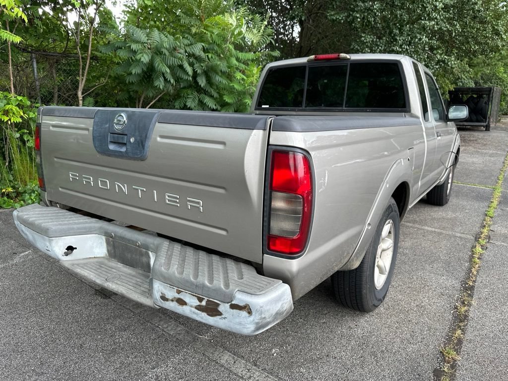 Used 2004 Nissan Frontier XE w/ (VTP) Value Truck Pkg RWD image 3