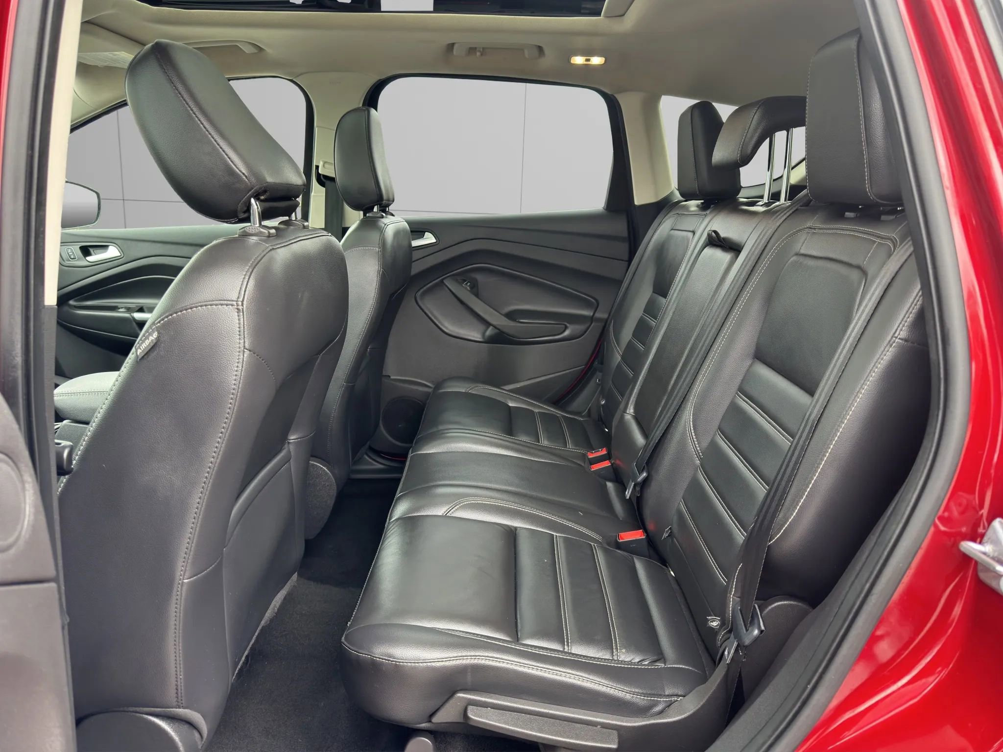 Used 2019 Ford Escape Titanium AWD/4WD image 13