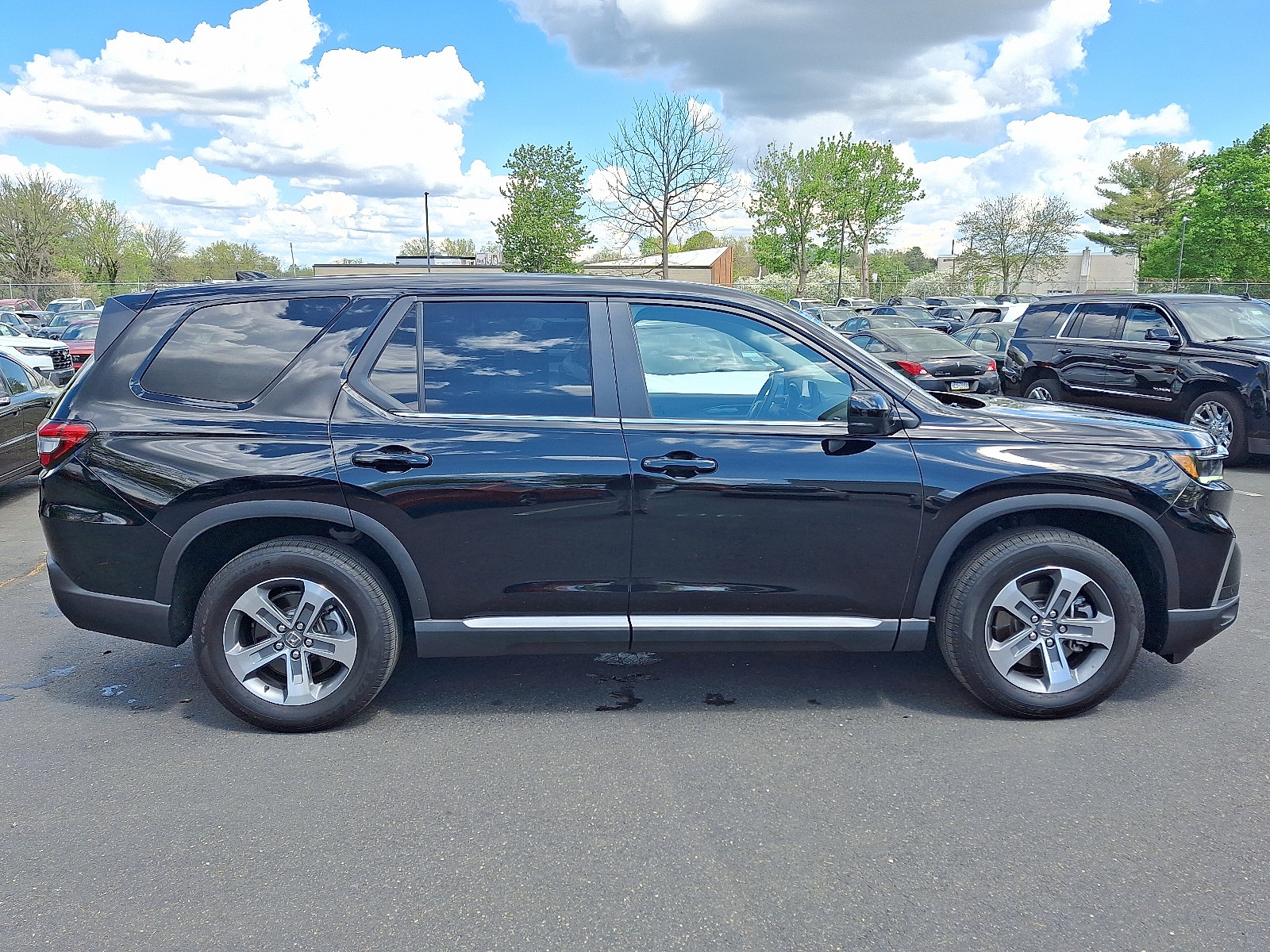 Used 2024 Honda Pilot EX-L image 7