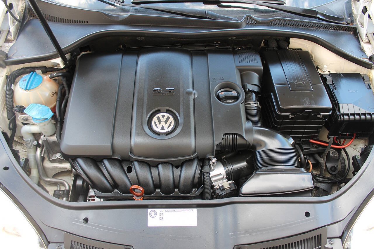 Used 2010 Volkswagen Jetta Limited Edition FWD image 14