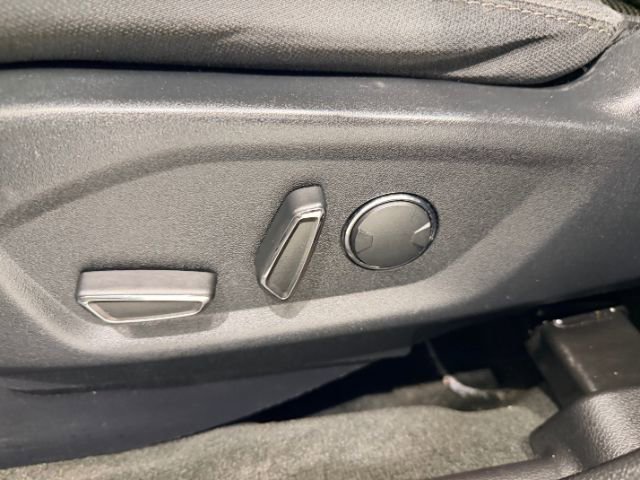 Used 2017 Ford Explorer XLT w/ Equipment Group 201A image 16