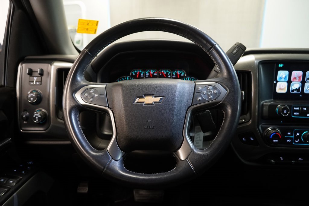 Used 2018 Chevrolet Silverado 1500 LT w/ All Star Edition image 17