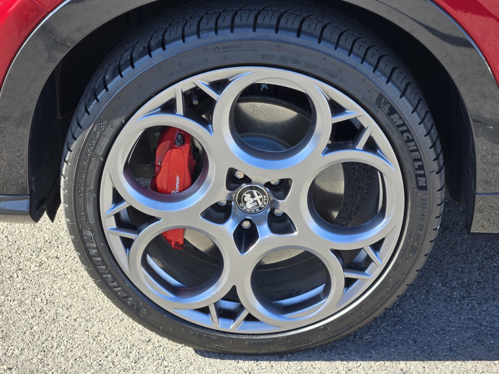 Used 2024 Alfa Romeo Tonale Veloce image 9