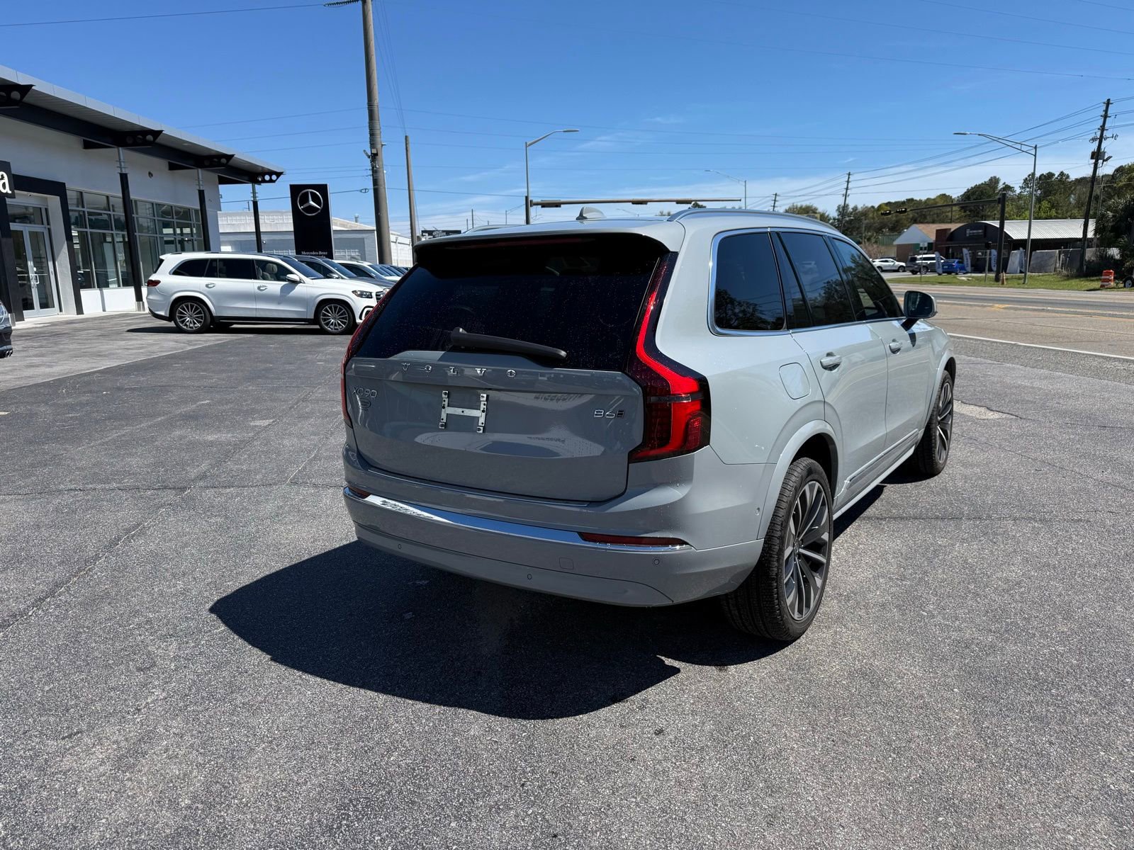 Used 2026 Volvo XC90 B6 Plus w/ Protection Package Premier image 3