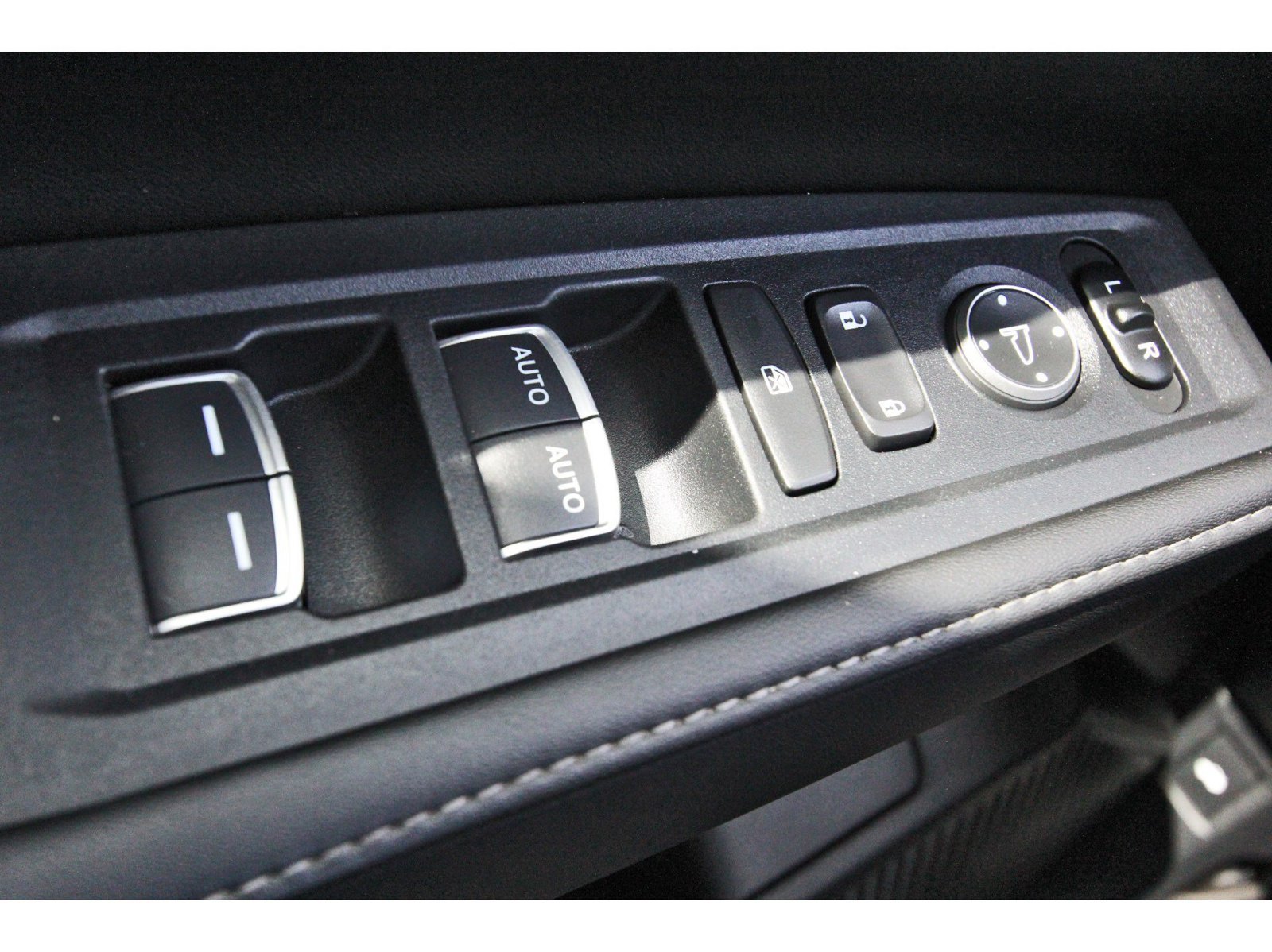Used 2025 Honda Accord Sport image 22