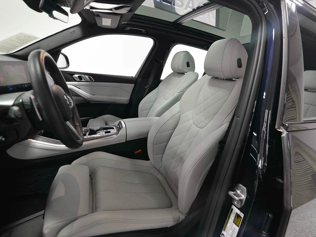 Used 2026 BMW X5 xDrive40i AWD/4WD image 8