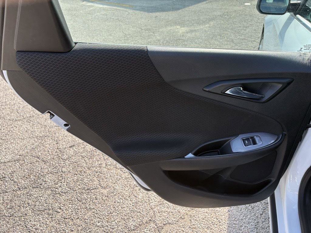 Used 2024 Chevrolet Malibu LT image 14