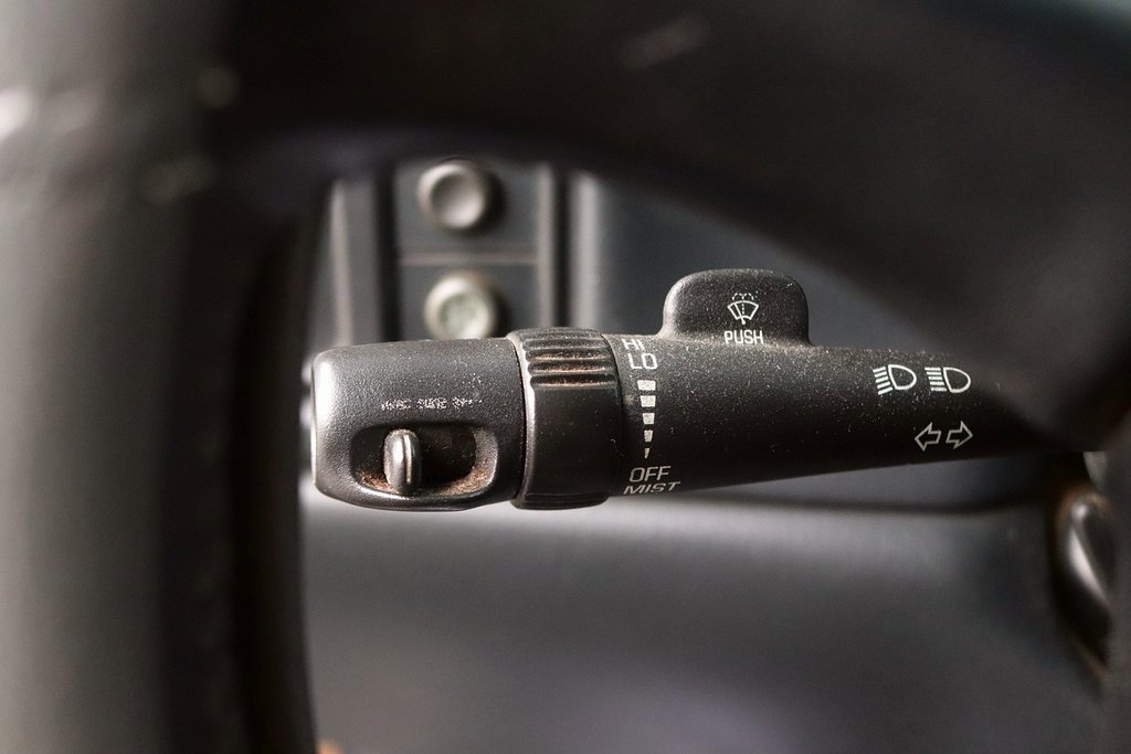 Used 2001 Chevrolet Silverado 2500 LS w/ Off-Road Skid Plate Pkg image 20