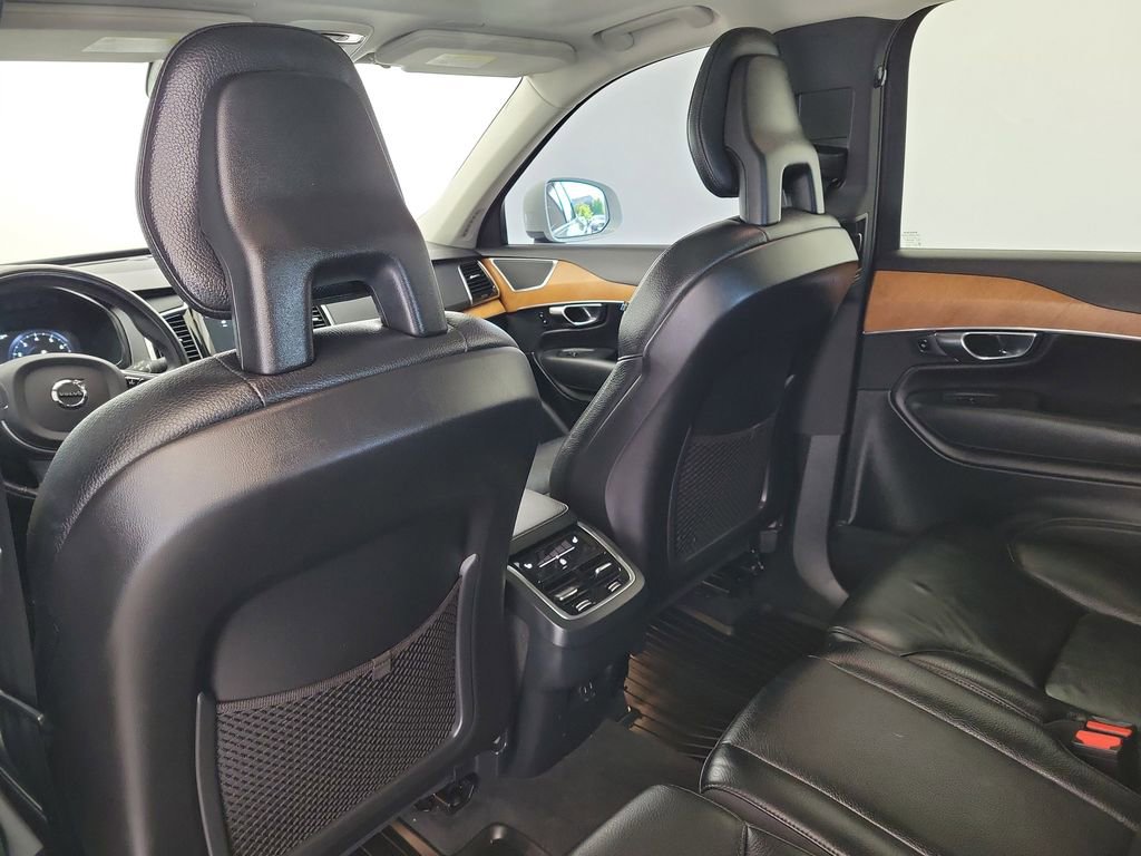 Used 2021 Volvo XC90 T6 Momentum w/ Protection Package Premier AWD/4WD image 14