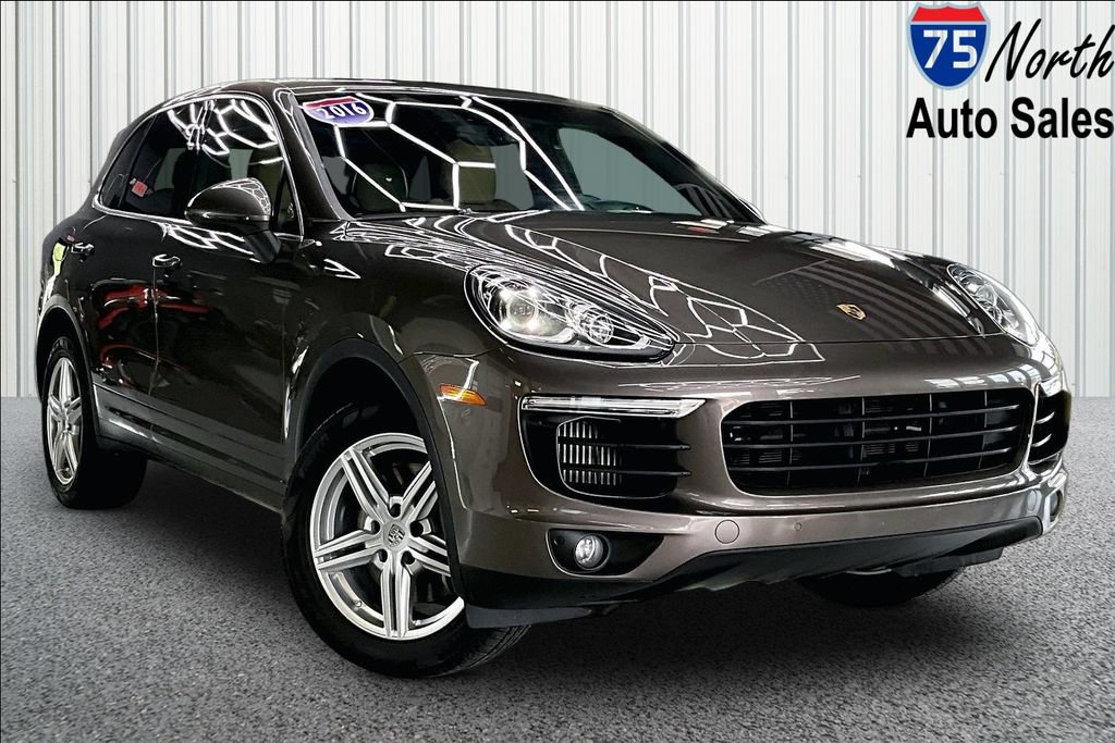 Used 2016 Porsche Cayenne S AWD/4WD image 1