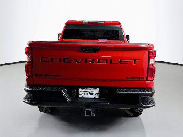 Used 2020 Chevrolet Silverado 2500 Custom w/ Custom Value Package AWD/4WD image 8