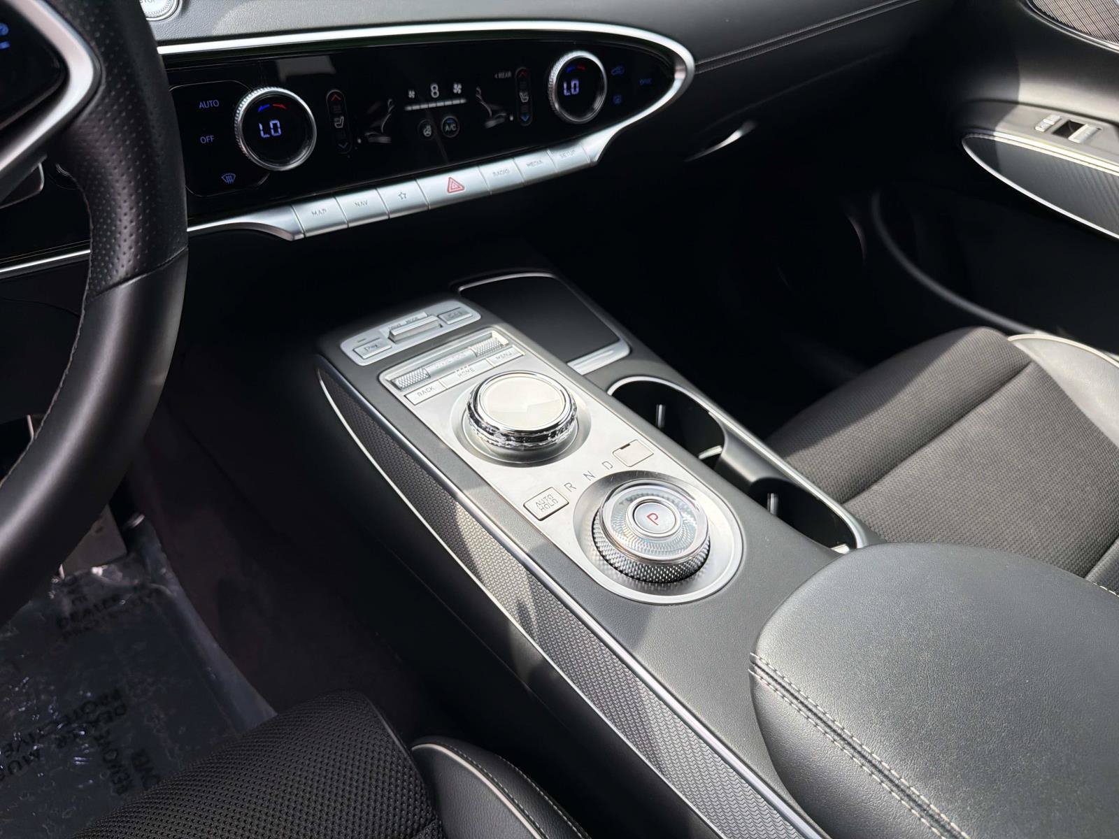 Used 2022 Genesis GV70 2.5T w/ Sport Prestige Package AWD/4WD image 24