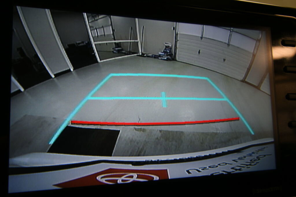 Used 2022 Toyota Corolla LE image 23