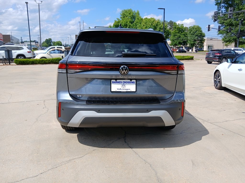 New 2026 Volkswagen Tiguan SE FWD image 6