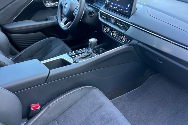 Certified 2025 Acura ADX A-Spec image 18